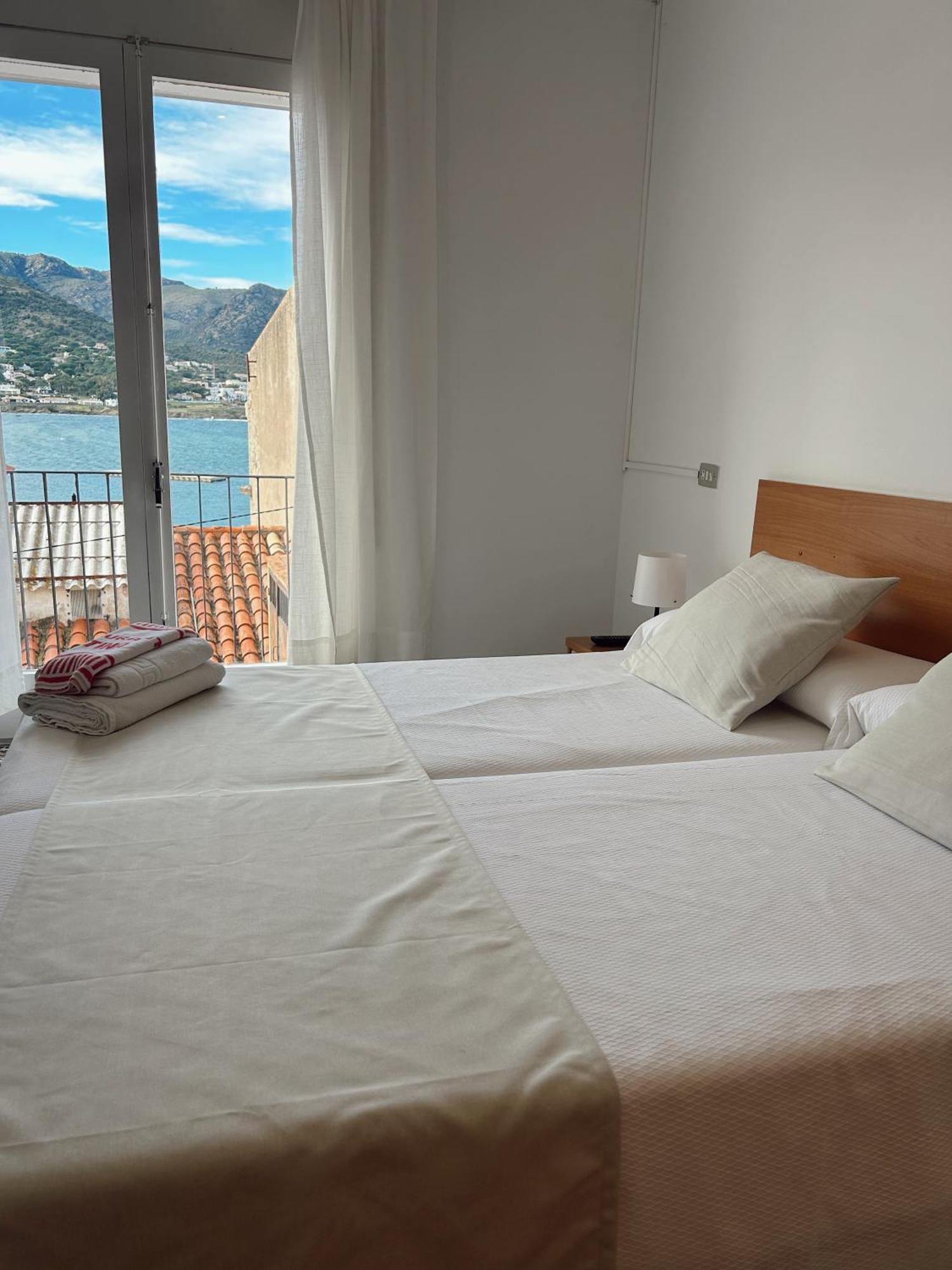 Hostal La Tina El Port De La Selva Dış mekan fotoğraf